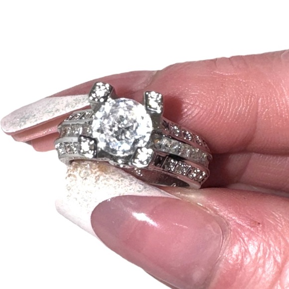 925 Sterling Silver Luxury  platinum-plated Zircon floating diamond size 7 - Picture 8 of 16